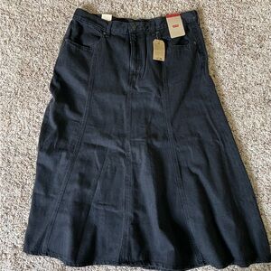 NWT 33 Levi's Classic Black A-Line Denim Skirt